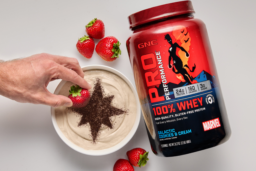 COOKIES AND CREAM FLAVORED PROTEIN DIP